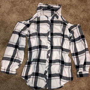 💜Used Boohoo Cold Shoulder Flannel